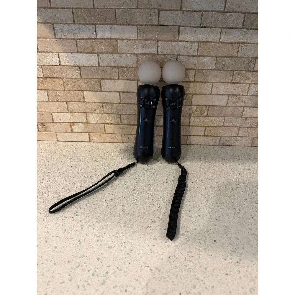 PS4 Move Motion Controller‎ CECH ZCM1U Bundle Sony VR